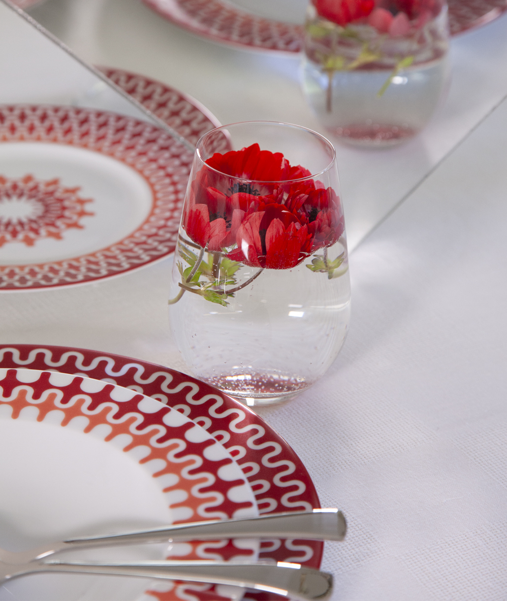 Illusion Red Πιάτο Φρούτου 23.5εκ