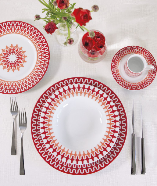 Illusion Red
